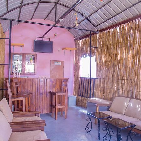 Radius Guest Flats Bed & Breakfast Kigali Exterior photo