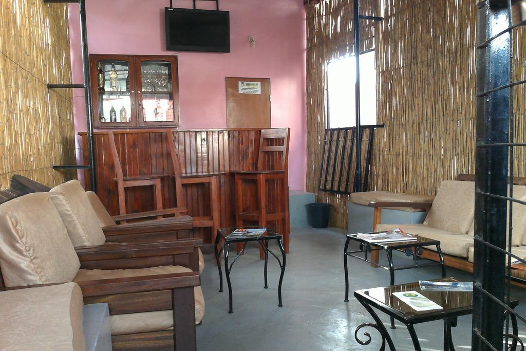Radius Guest Flats Bed & Breakfast Kigali Exterior photo